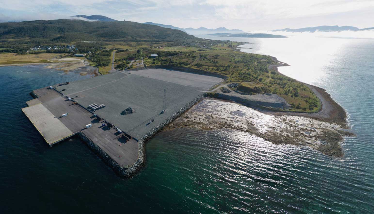 Grøtsund-industry-quay-today